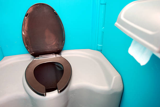 Affordable portable toilet rental in Ladd, IL